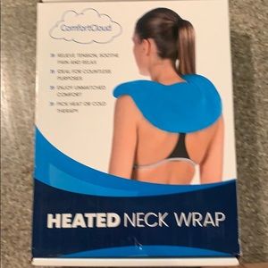 Heated neck wrap
